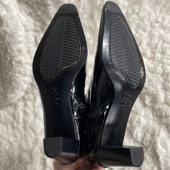 Gorgeous boots - Picture 6 of 9